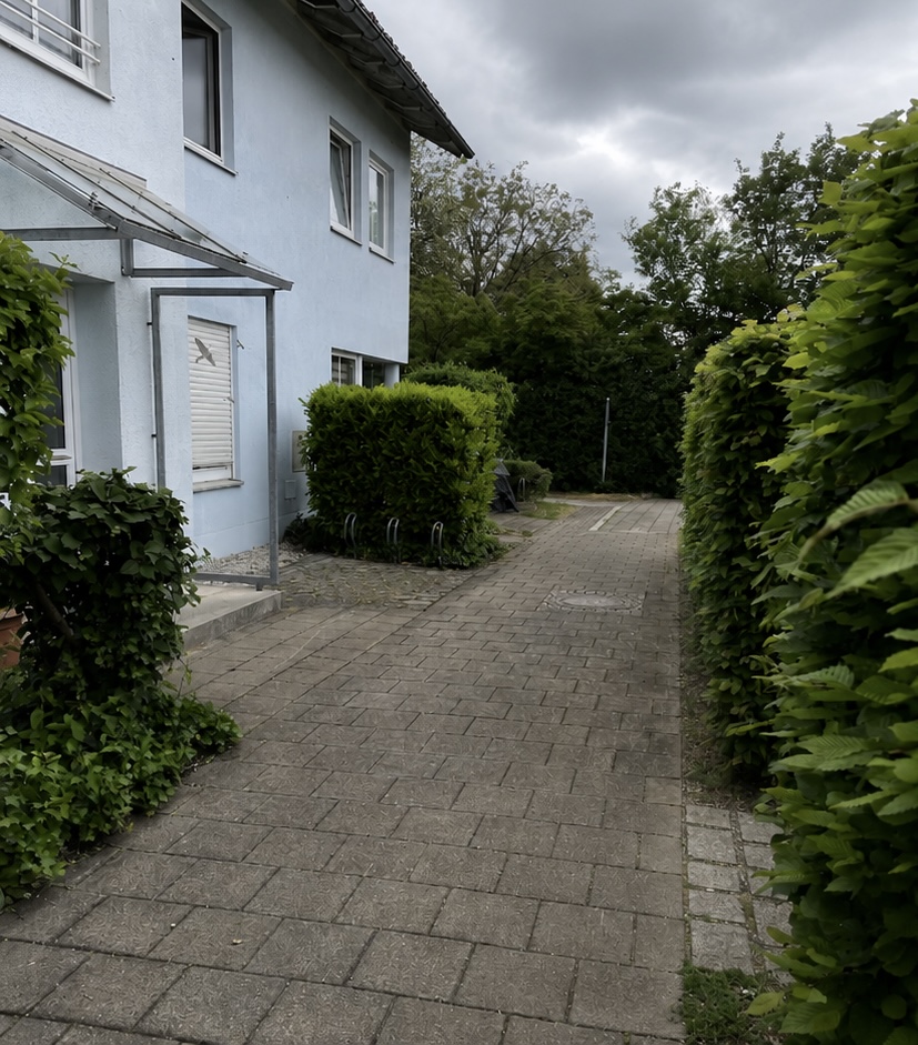Hauseingang München Bogenhausen – Vorher / Nachher – vorher